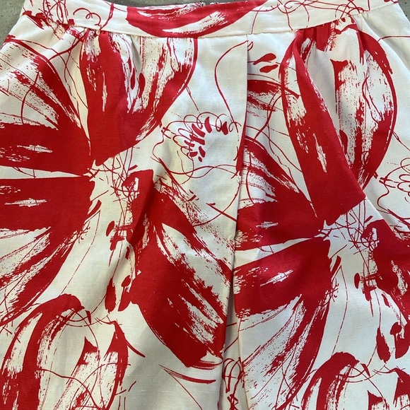 CLASSIQUES ENTIER Red Floral Pleated Front SILK PRINT A-LINE SKIRT - Picture 3 of 5